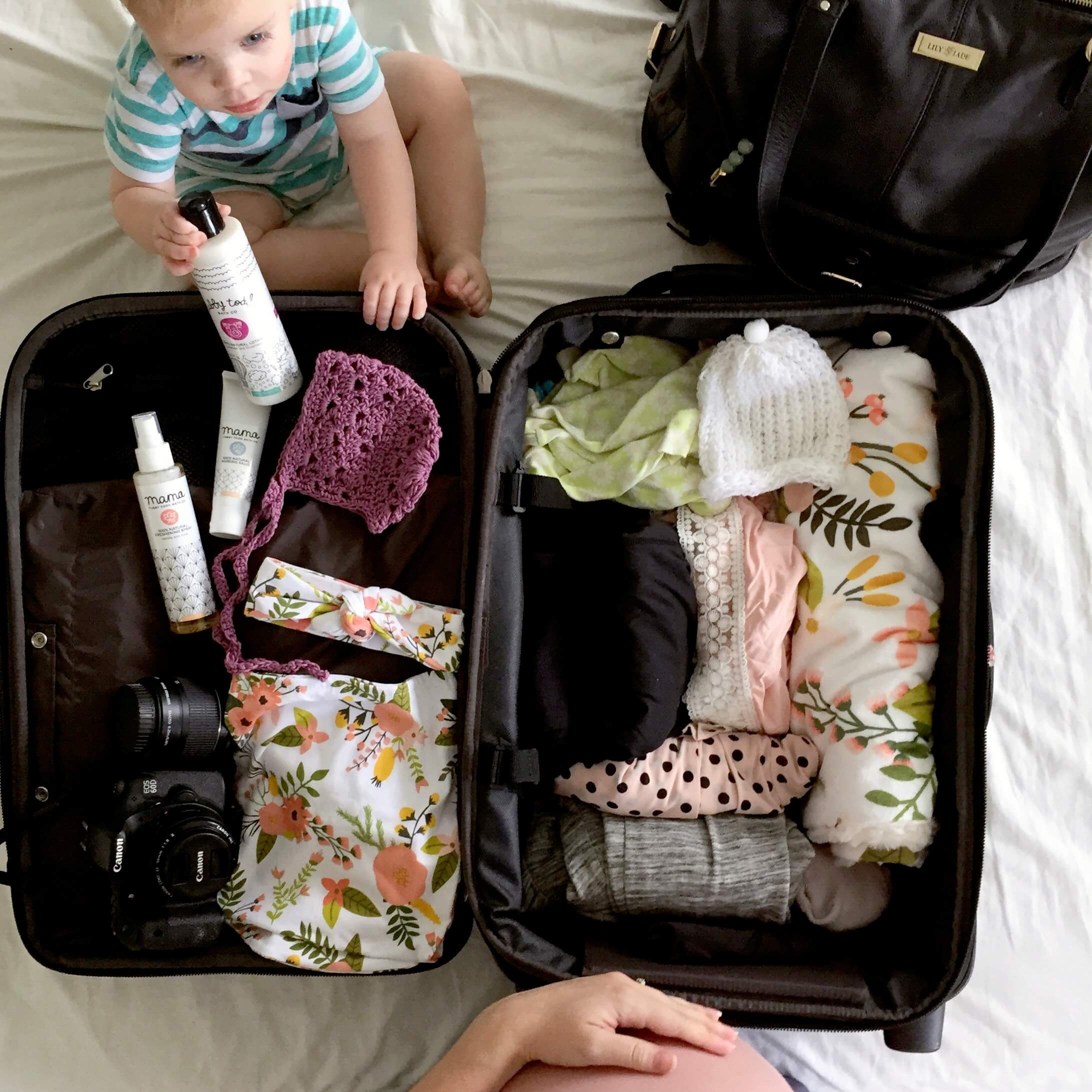 what should i pack in my hospital bag for baby